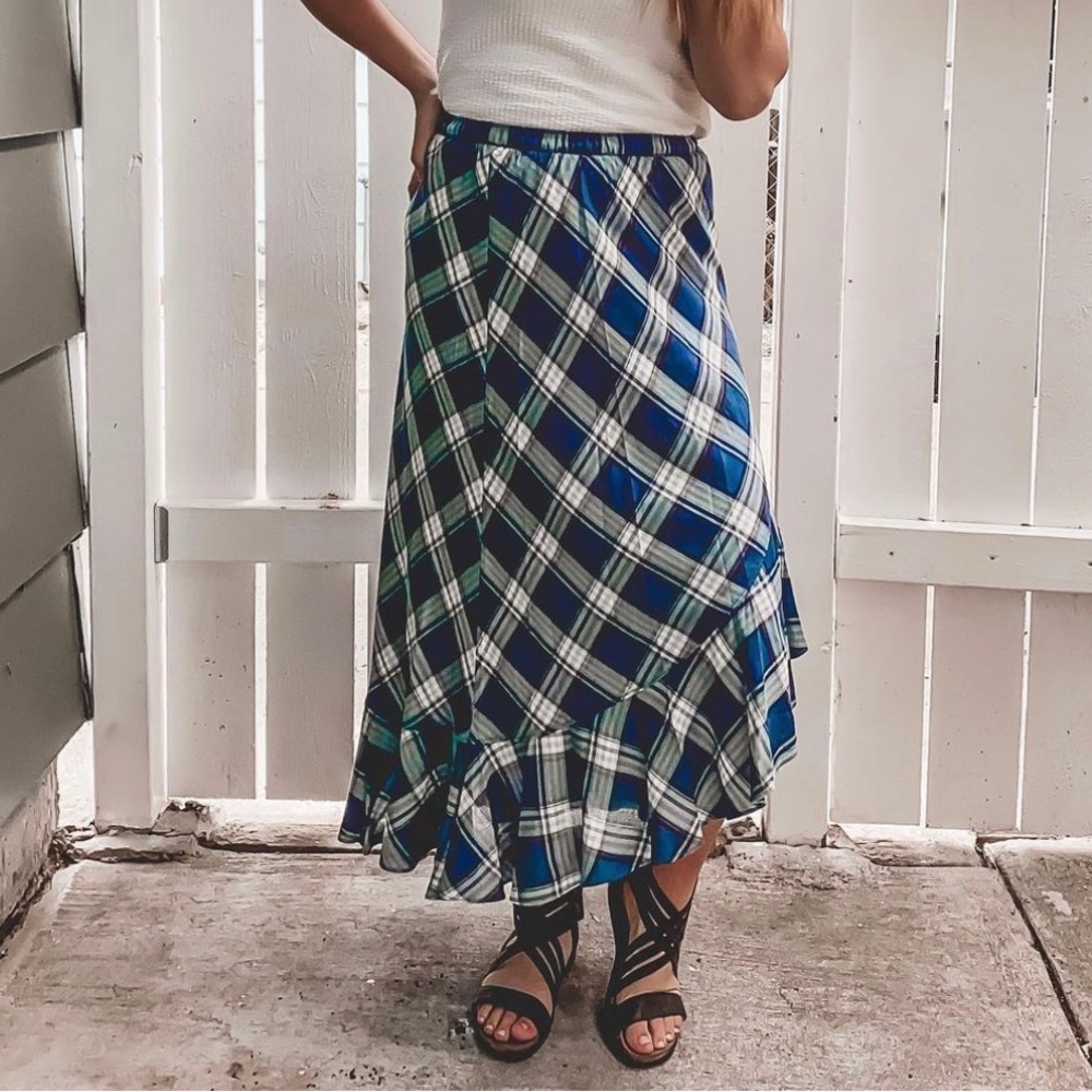 Chelsea and Violet Asymmetrical Skirt